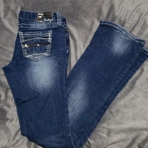 Amethyst Jean's size 5